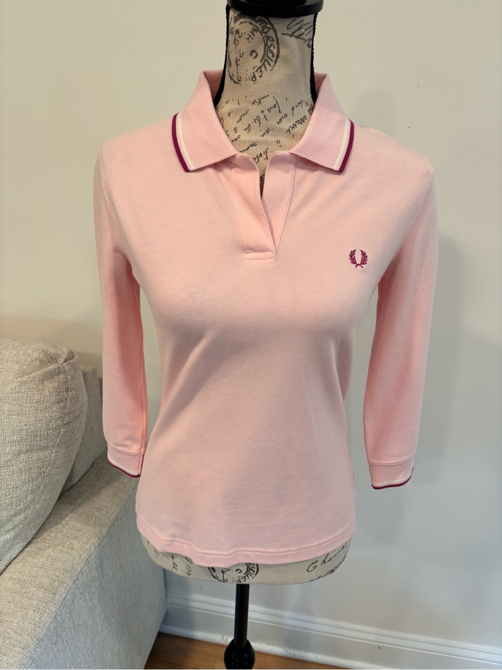 Fred Perry women's polo shirt in light pink size US 10